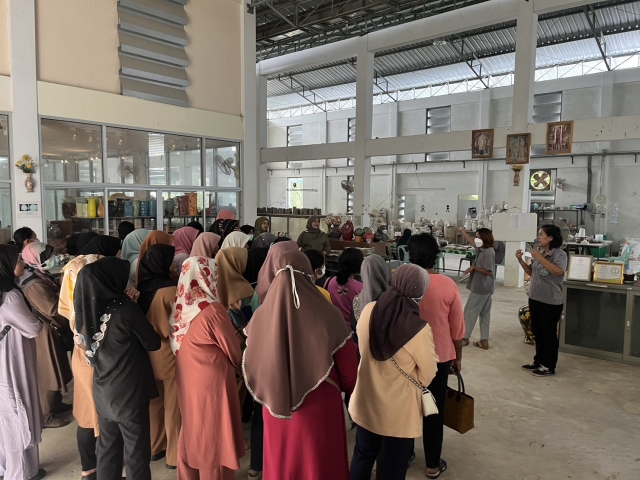 โครงการส่งเสริมการดำเนินชีวิตตามหลักเศรษฐกิจพอเพียง