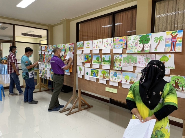 โครงการเยาวชนรวมใจภักดิ์ พิทักษ์ทรัพยากรธรรมชาติและสิ่งแวดล้อม
